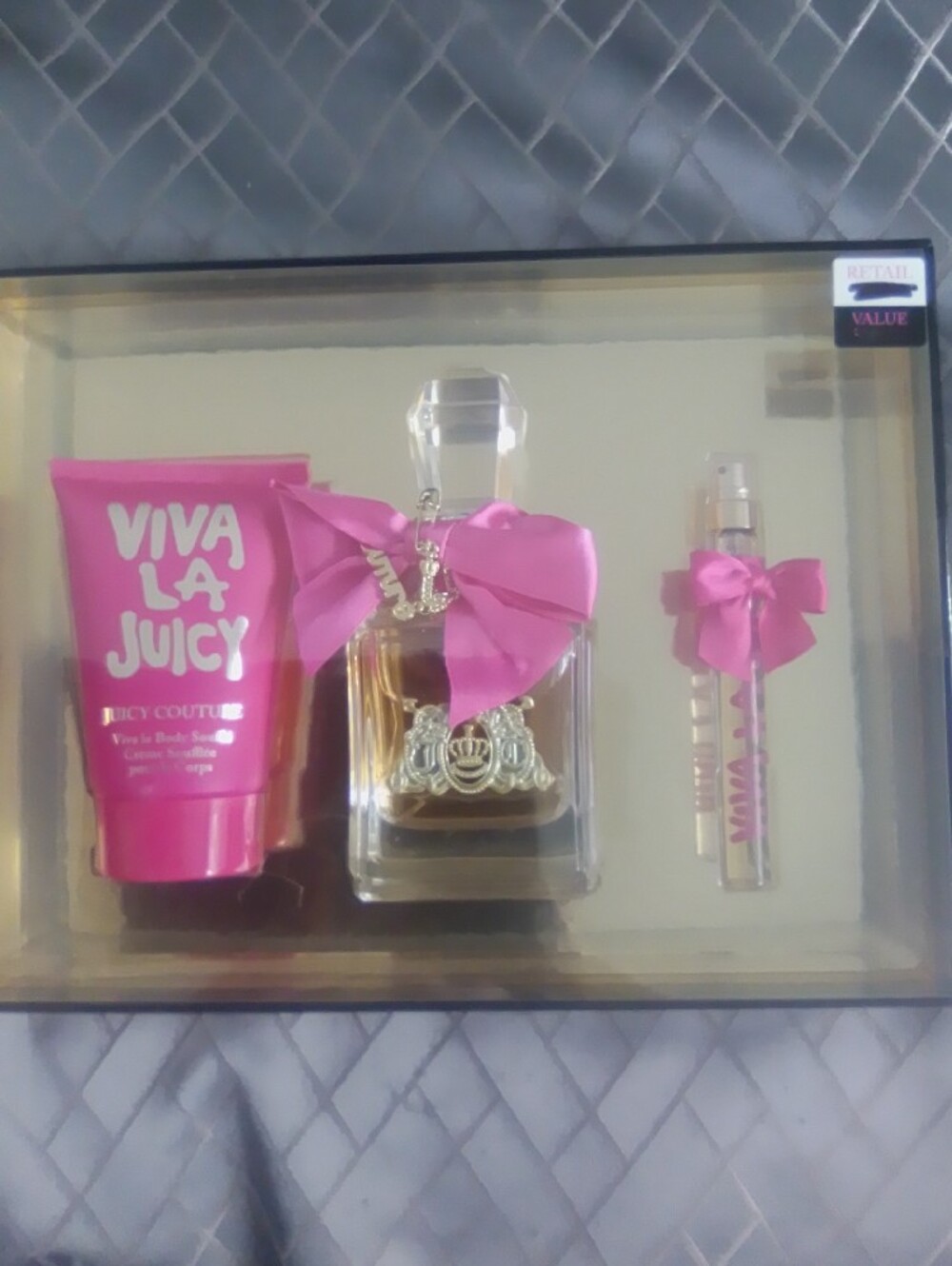 Viva La Juicy Gift Set - Picture 3 of 4